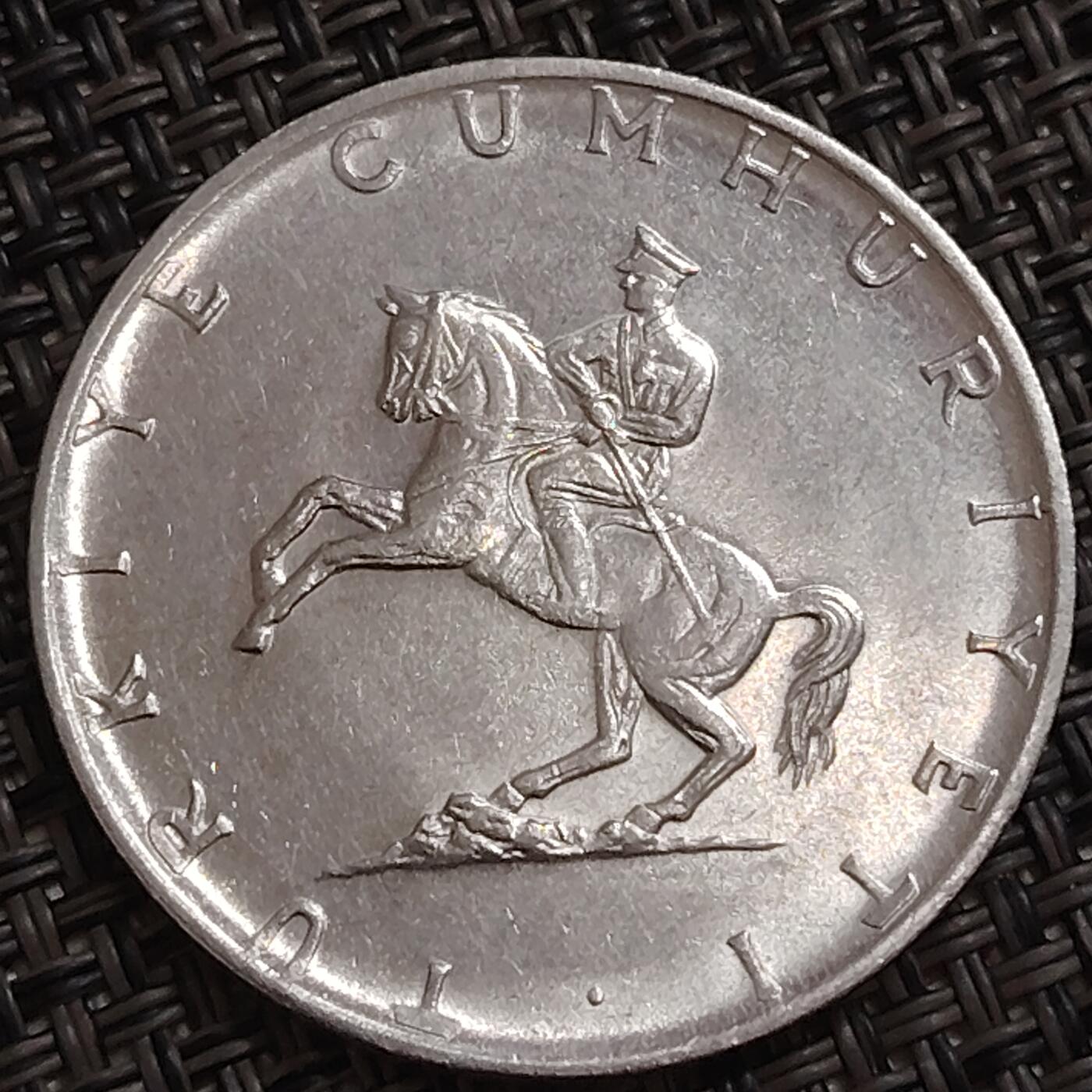 布加迪🐬～世界钱币(上海)🌾第 283 期 /  各国套币和散币 土耳其🇹🇷 1975年 5里拉