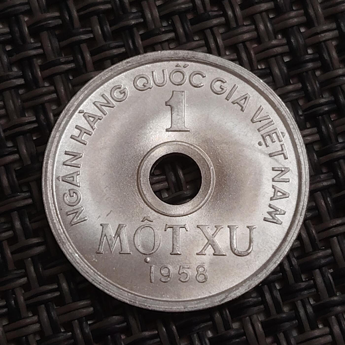 布加迪🐬～世界钱币(上海)🌾第 283 期 /  各国套币和散币 越南🇻🇳 1958年 1绪 原光铝币