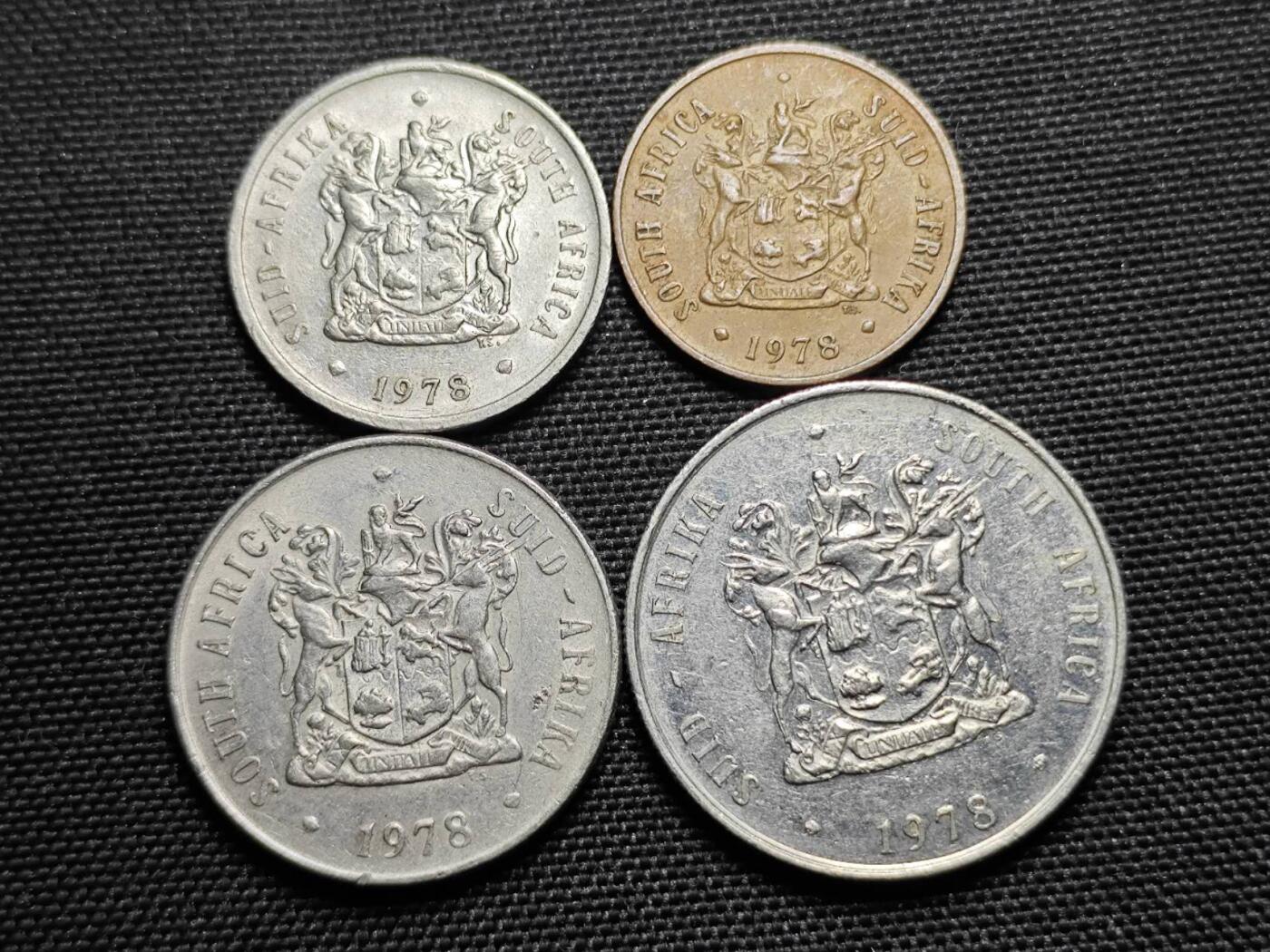 KK钱币收藏小铺   套币专场 2月预留时间 周末发货  1978南非4枚清年