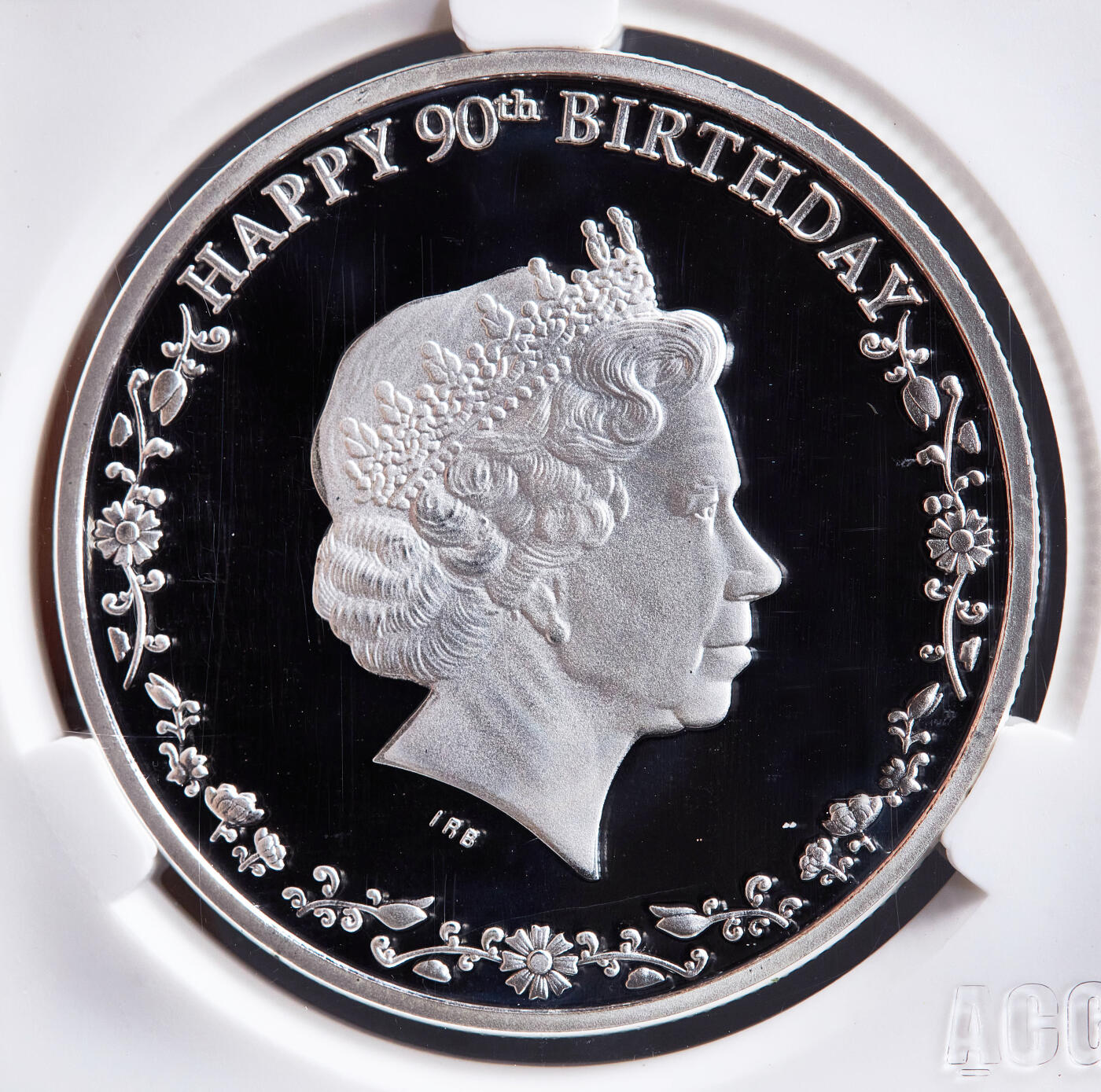 【俄甄集藏】2026年(050)04-01星期三 晚 19:30 全场包邮 加拿大（国内后铸）2016年纪念伊丽莎白二世90寿辰镀银彩绘精制纪念章，爱藏 MS69，重29.3克