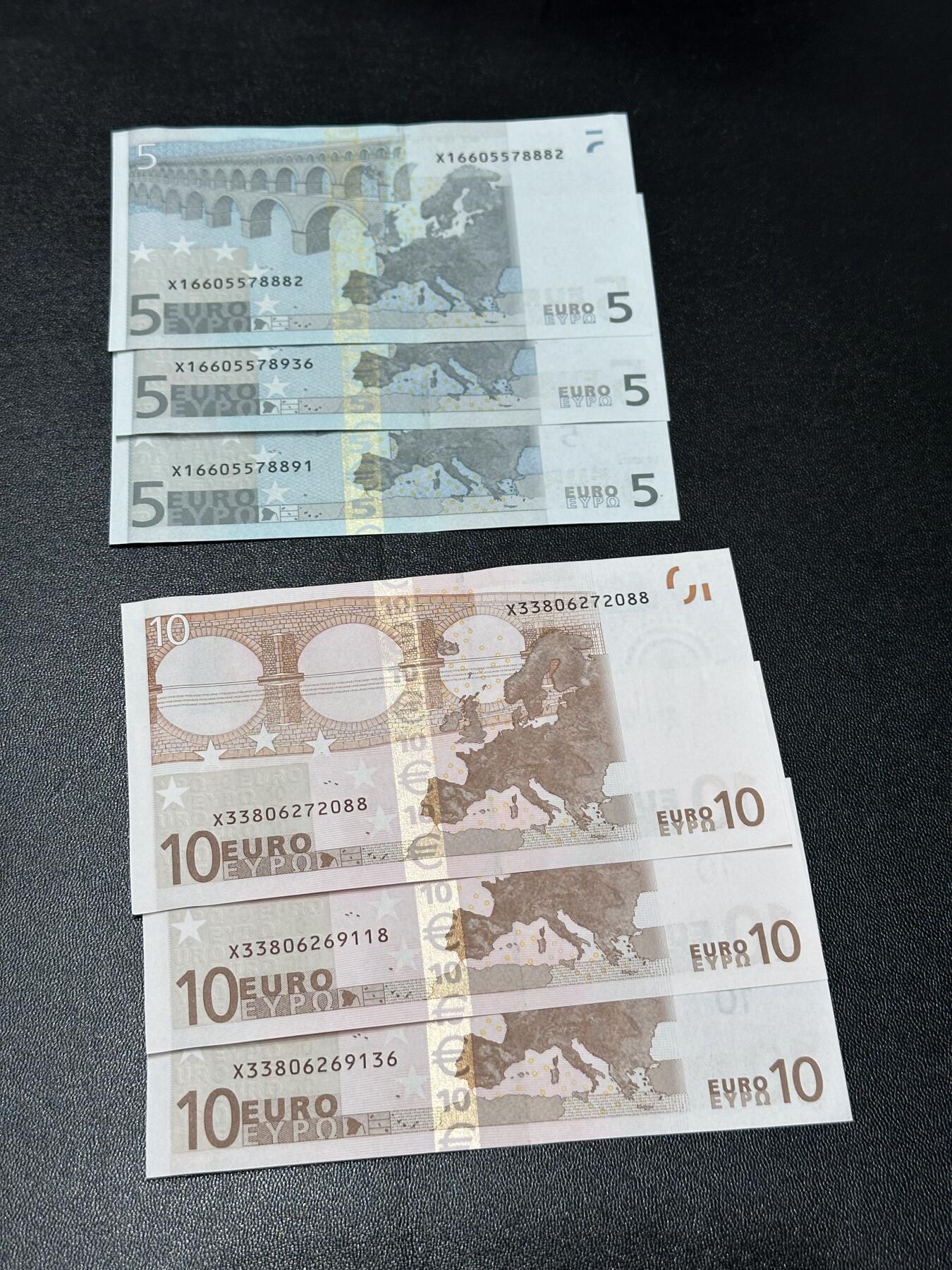 《外钞收藏家》第六百二十期（畅拍场）（长期征集拍品、欢迎藏友们联系合作） 二签5和10欧元 6张一起 全新