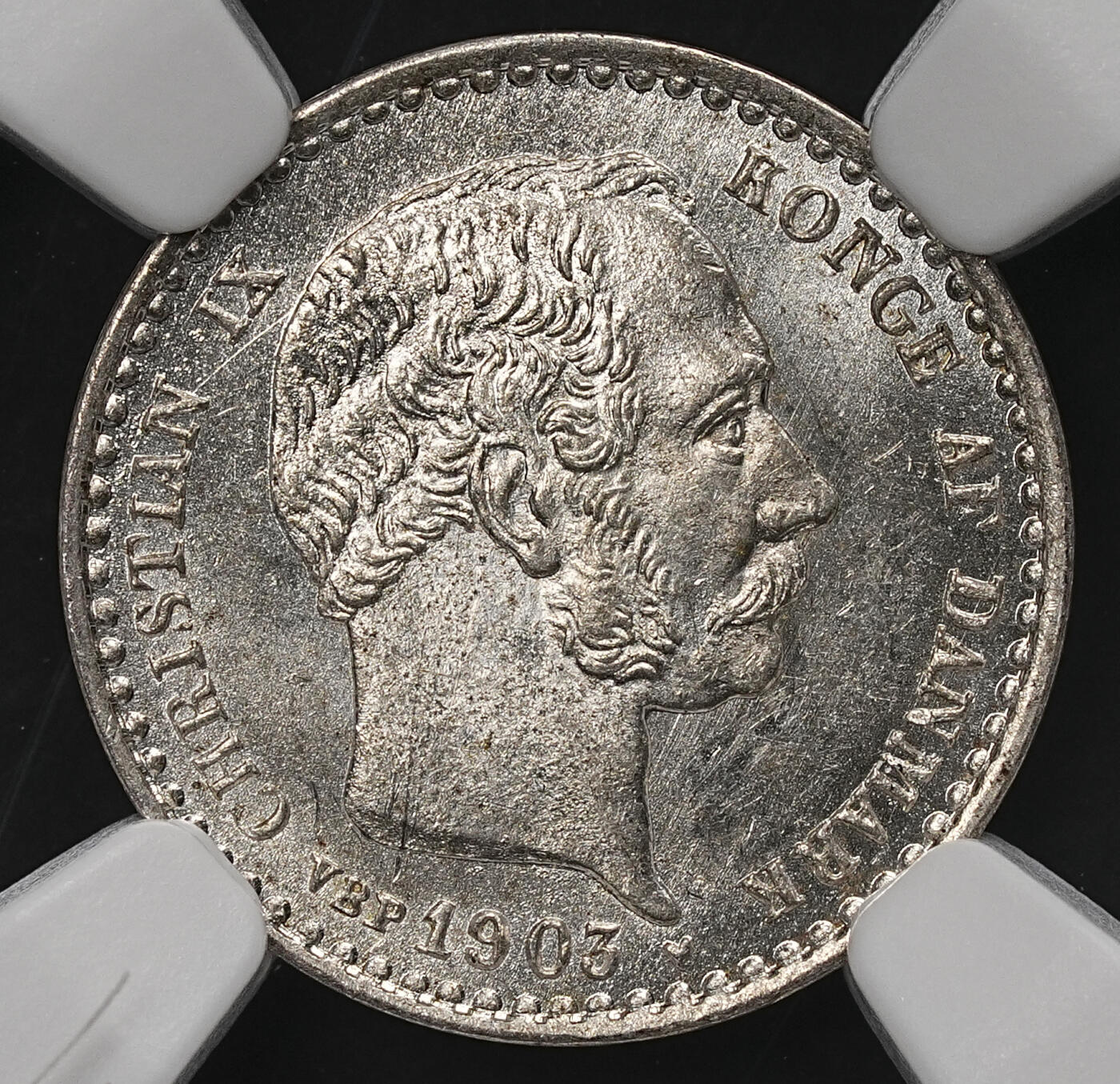 修遠堂世界钱币第109期 NGC评级 丹麦10欧尔银币3枚