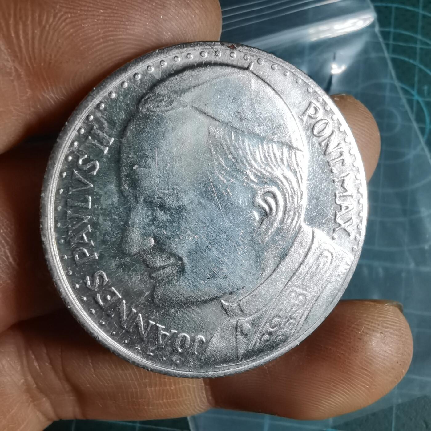 沼泽如烟--第1033场 梵蒂冈纪念章