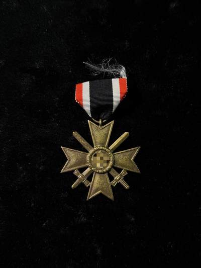 戎马世界章牌大赏，第112期 - 德国二战二级战功十字勋章