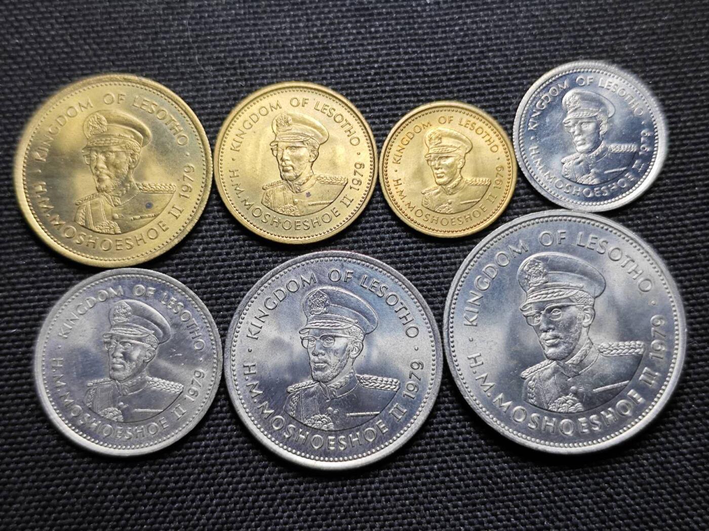 KK钱币收藏小铺   套币专场 2月预留时间 周末发货  莱索托大小面值清年一套