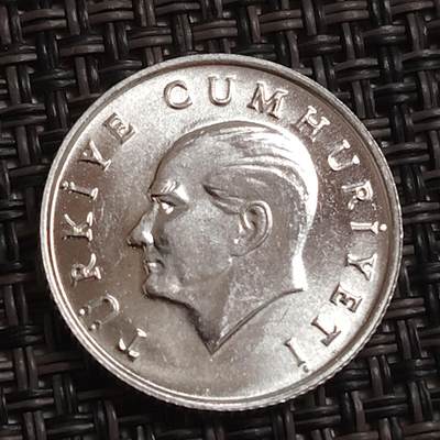 布加迪🐬～世界钱币(上海)🌾第 283 期 /  各国套币和散币 - 土耳其🇹🇷 1984年 5里拉