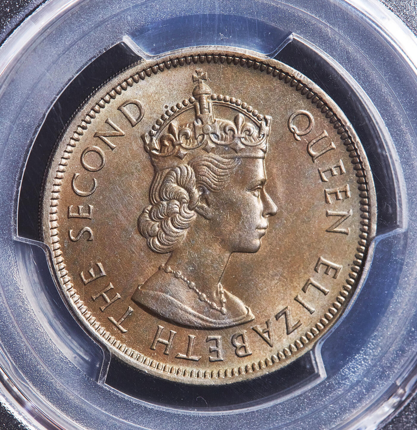 【俄甄集藏】2026年(050)04-01星期三 晚 19:30 全场包邮 中国香港1960年伊拉莎白二世KN版、H版高冠壹元硬币不同版2枚一组，PCGS MS63/MS65，原光品相