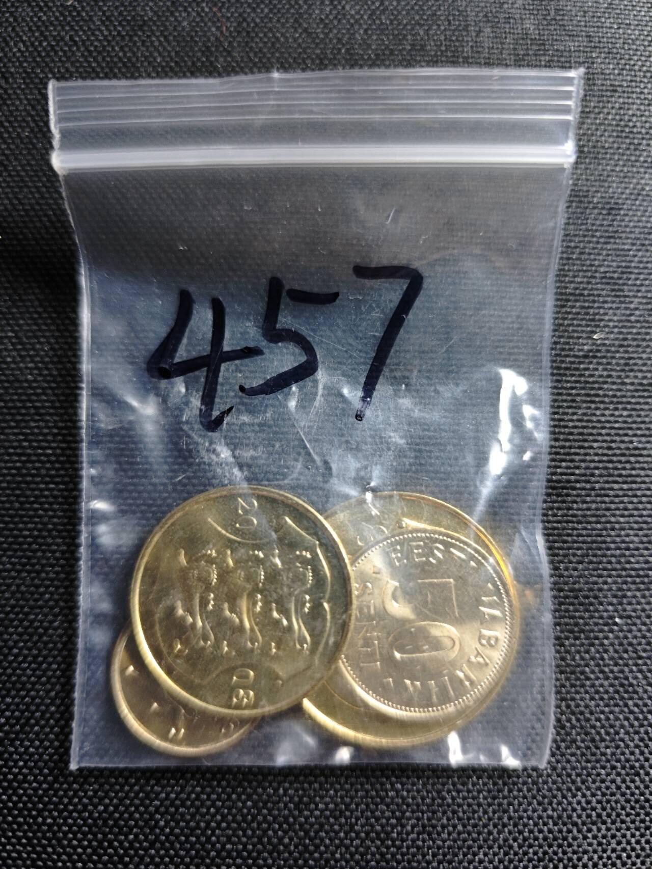 KK钱币收藏小铺   套币专场 2月预留时间 周末发货  爱沙尼亚大小面值一小套 好品