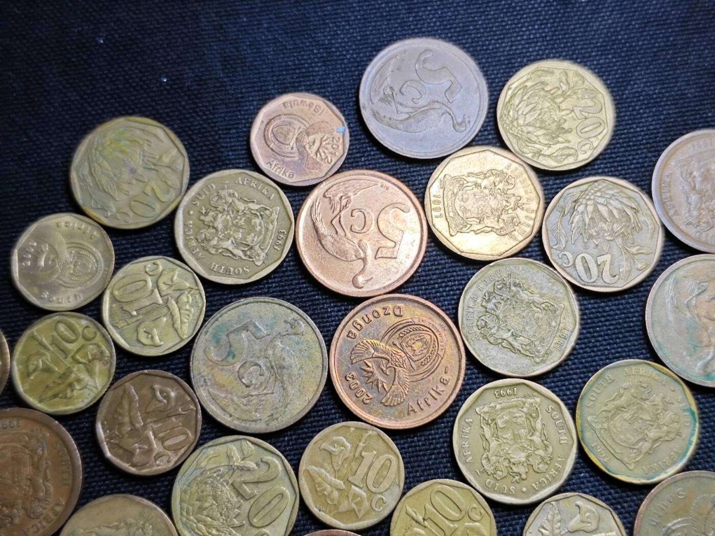 KK钱币收藏小铺   套币专场 2月预留时间 周末发货  南非大小面值一组49枚