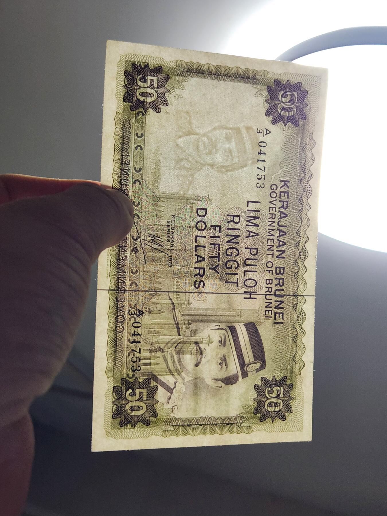 3月25号晚上8点 外国纸币自动截拍第45场