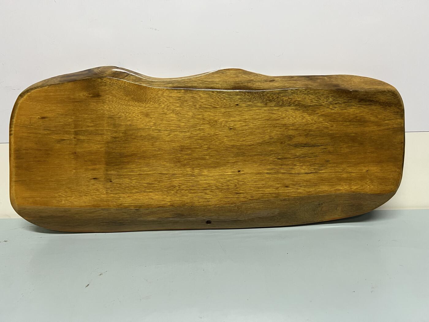 零元拍：金丝楠茶盘 金光闪闪。尺寸约：52.5/22.5/3CM。  