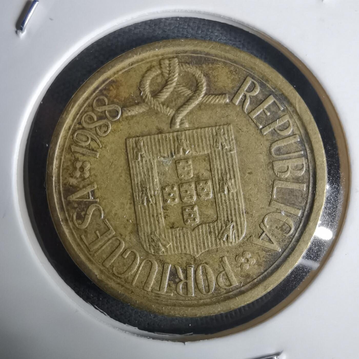 沼泽如烟--第1030场 葡萄牙1988年10埃斯库多