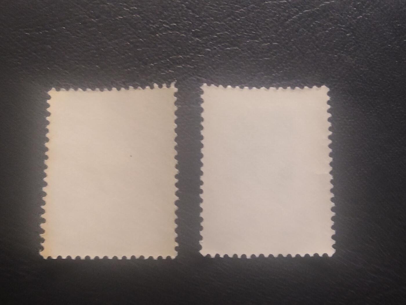 荟藏特别场次第十一期——“邮通万国花纸头”（价格低至0.1元） 印度尼西亚苏加诺普票两张 新