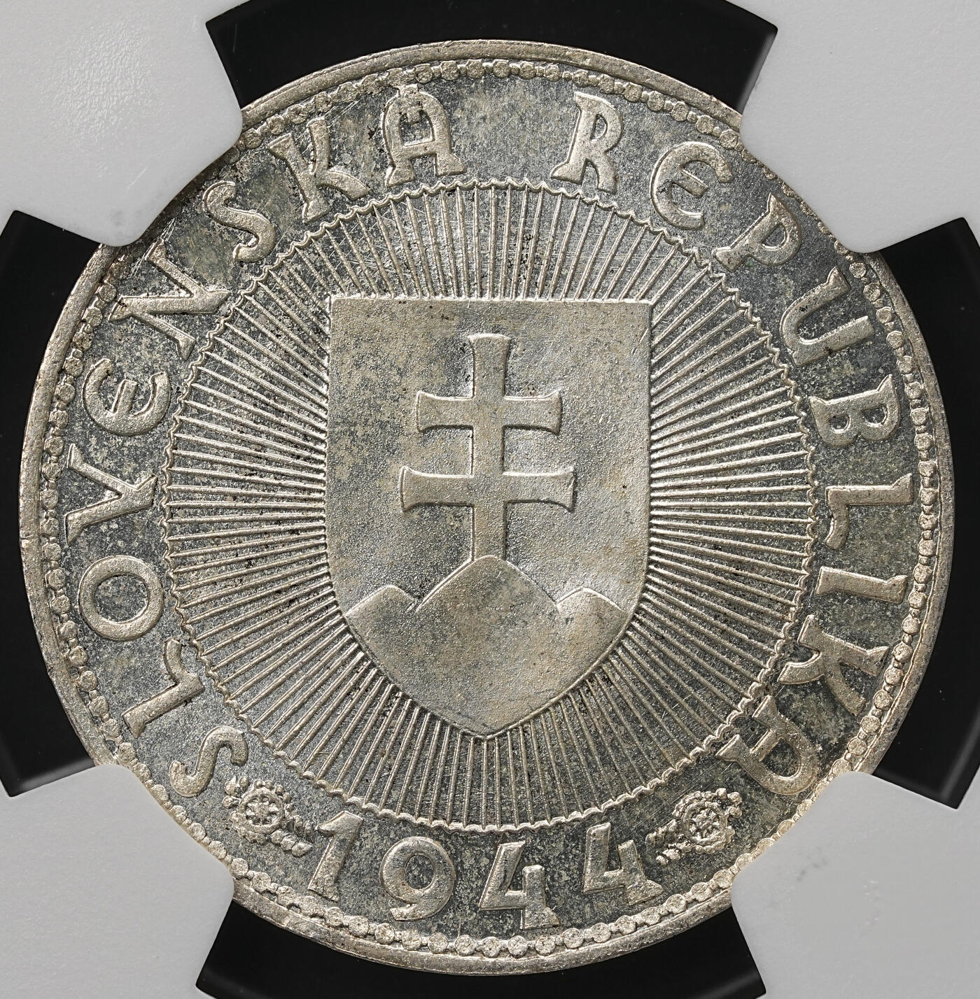 修遠堂世界钱币第109期 NGC MS64  1944年斯洛伐克普里比纳亲王10克朗纪念银币