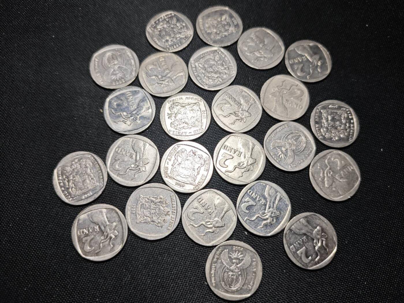 KK钱币收藏小铺   套币专场 2月预留时间 周末发货  南非2兰特一组24枚