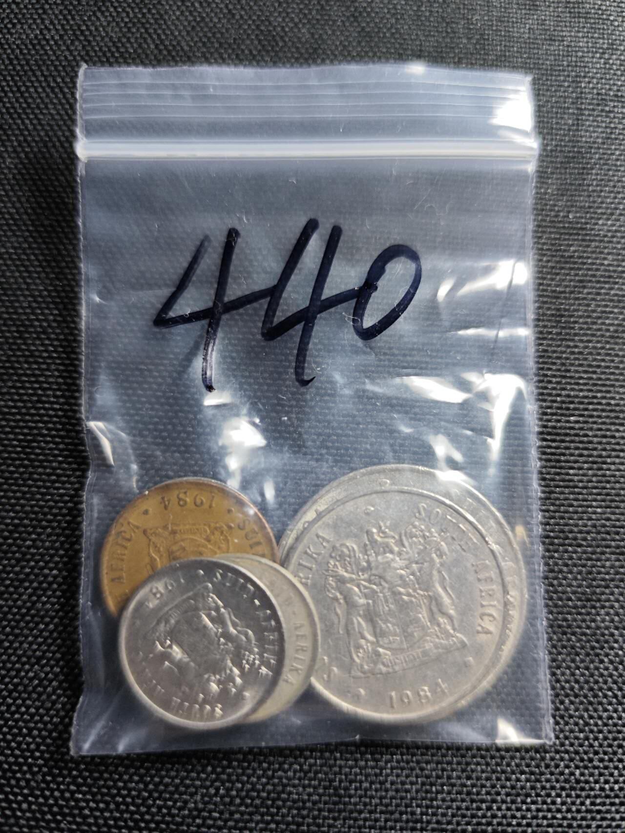 KK钱币收藏小铺   套币专场 2月预留时间 周末发货  1984南非6枚清年套