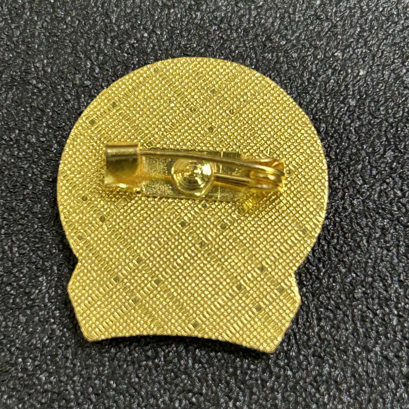 西秦中古拍卖第八十一期  越南少先队队徽