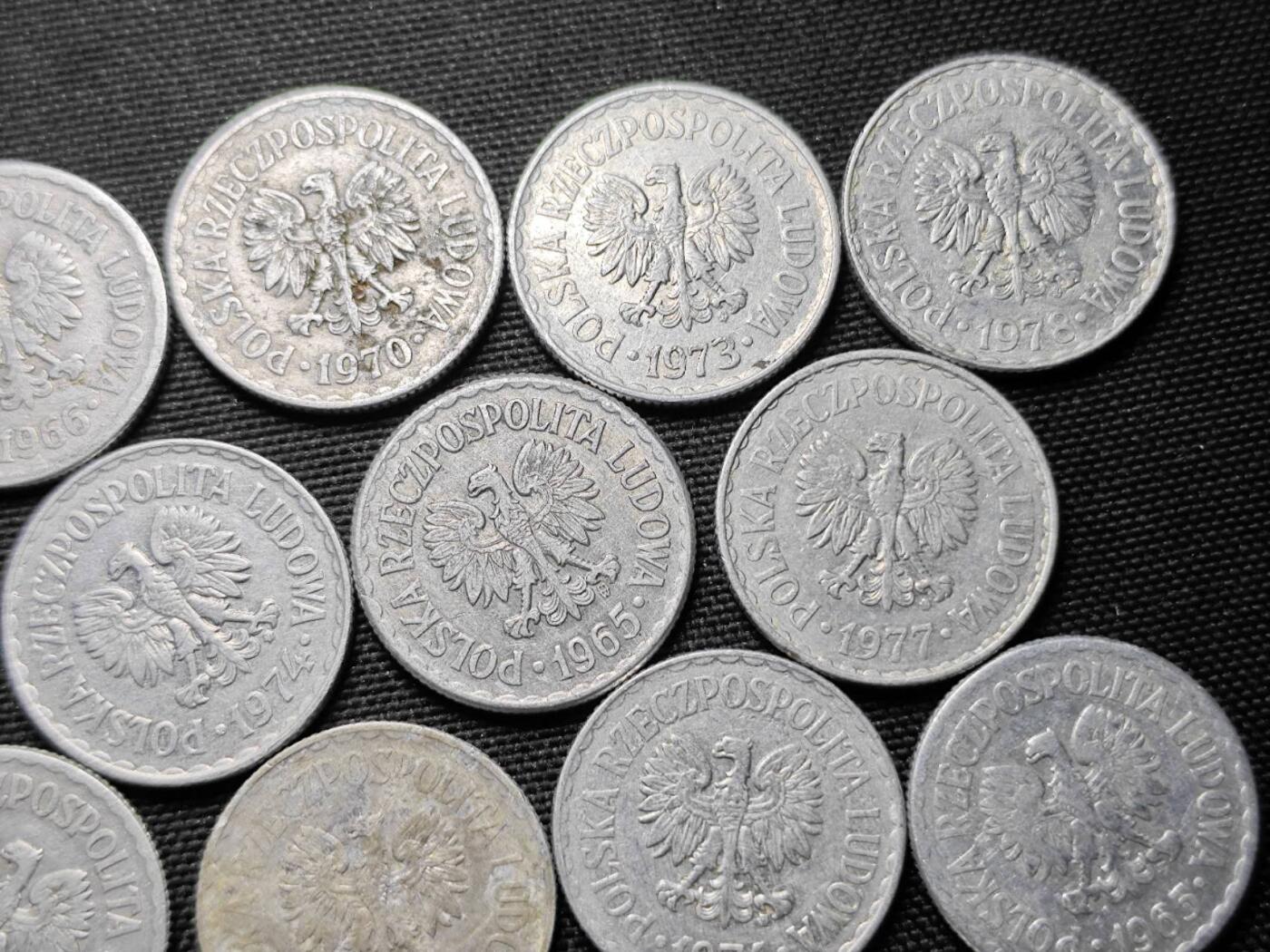 KK钱币收藏小铺   套币专场 2月预留时间 周末发货  波兰1兹罗提一组22枚