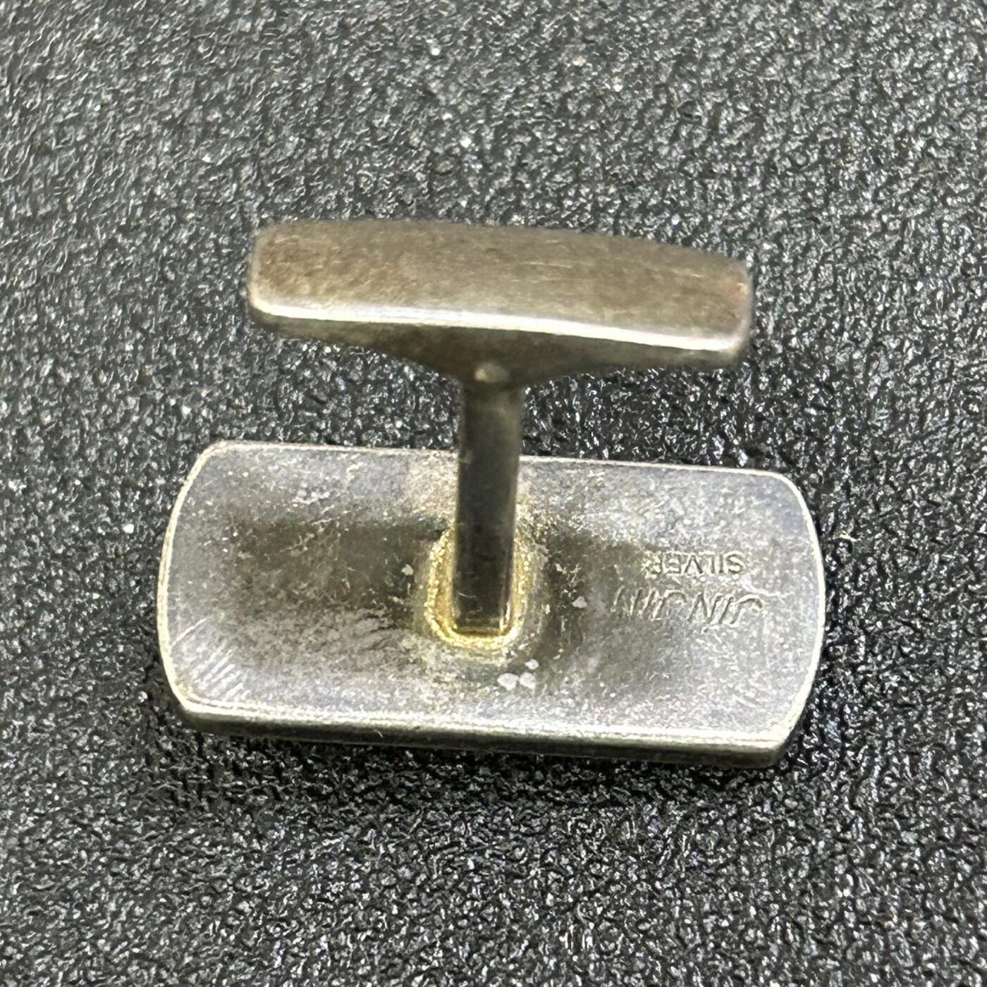 西秦中古拍卖第八十一期  海外回流纯银袖扣 有银标 重5.7克