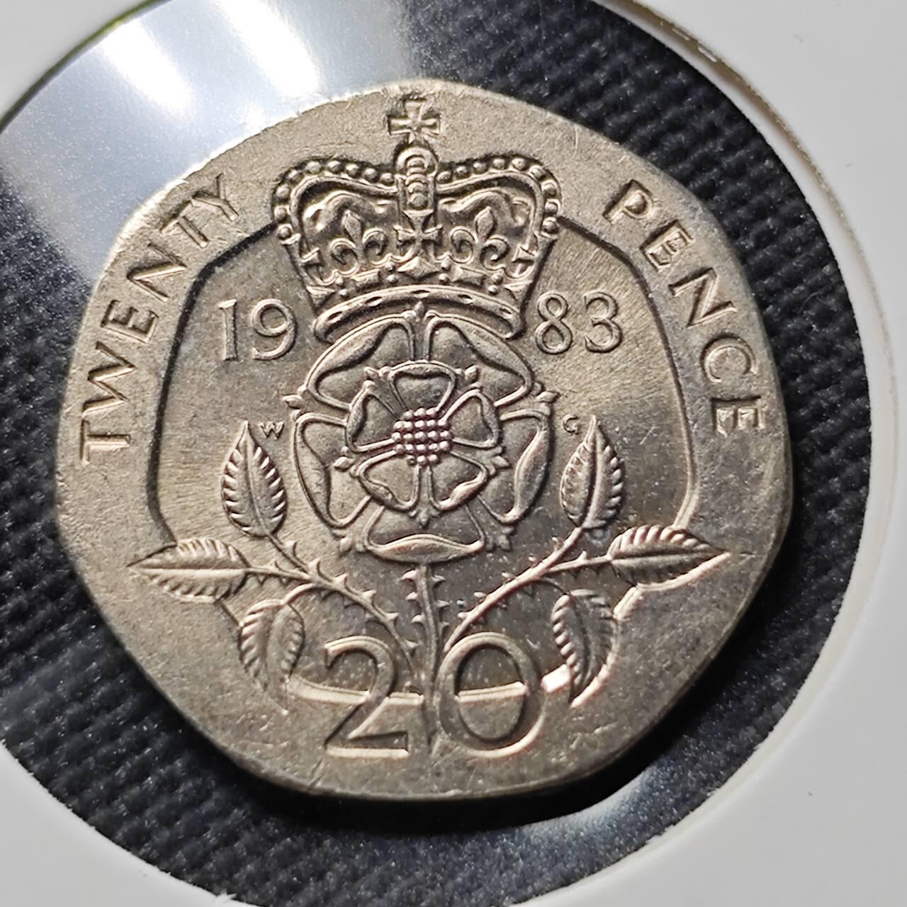 KK钱币收藏小铺  第406期 2月预留时间 周末发货  英国20便士 好品