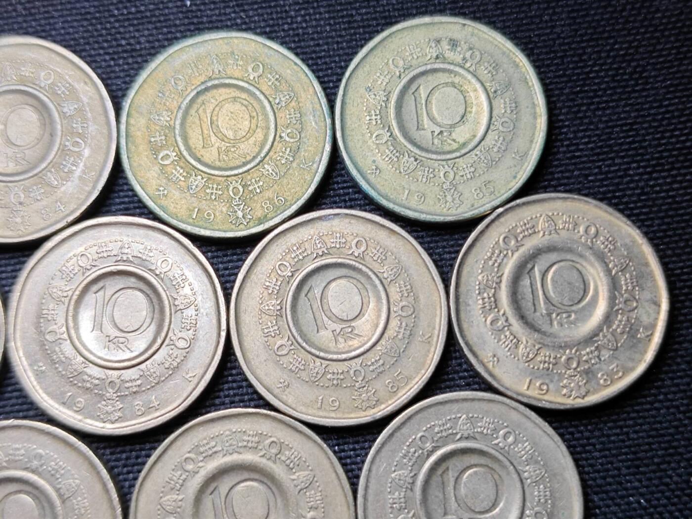 KK钱币收藏小铺   套币专场 2月预留时间 周末发货  挪威10克朗一组18枚 面值180克朗