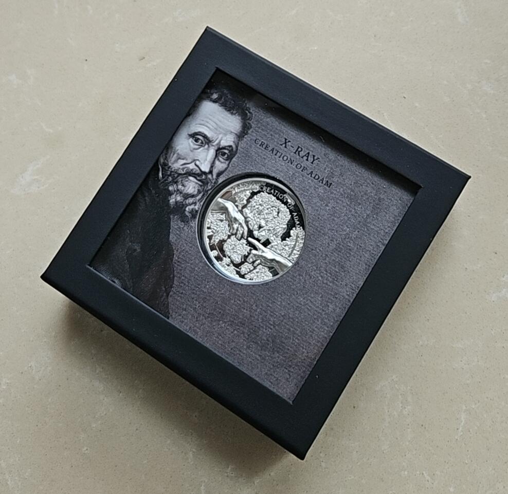 【币将精彩】世界钱币拍卖（2026-4-1） 库克2023年X光创造亚当1盎司彩色纪念银币  999银1盎司，直径38.61毫米，发行1500枚，带证书包装。