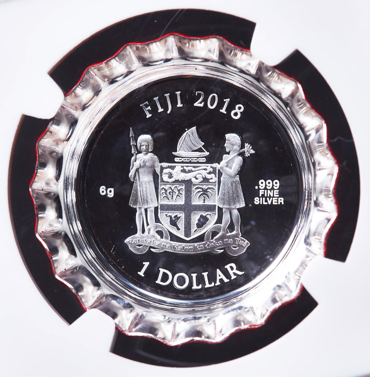 【俄甄集藏】2026年(050)04-01星期三 晚 19:30 全场包邮 斐济2018年可口可乐瓶盖英文版1元精制彩绘银币，NGC PF69UC，重6克，999银，首年份
