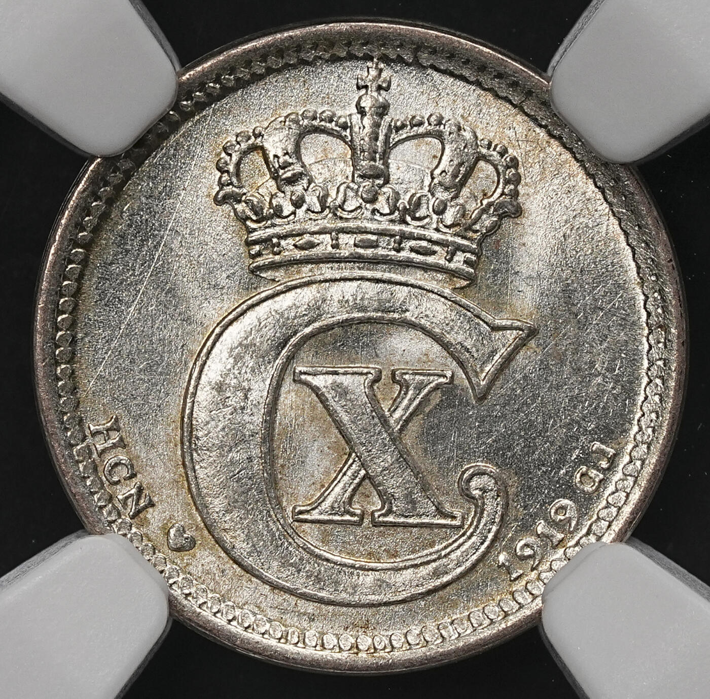 修遠堂世界钱币第109期 NGC评级 丹麦10欧尔银币3枚