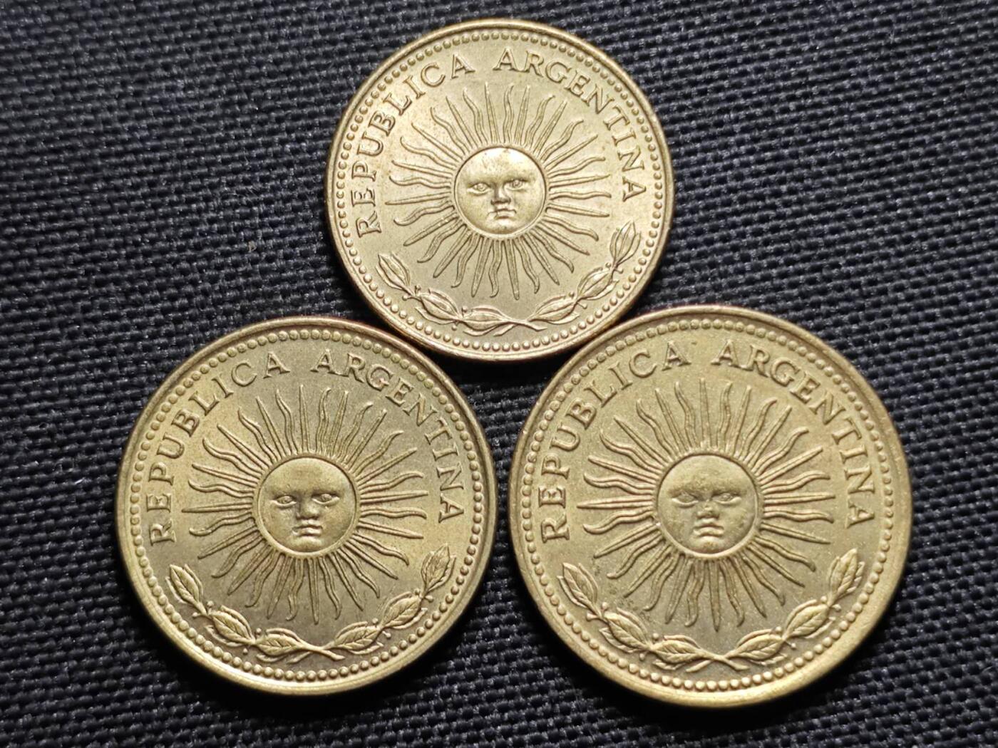 KK钱币收藏小铺   套币专场 2月预留时间 周末发货  阿根廷太阳脸铜币3枚套 好品