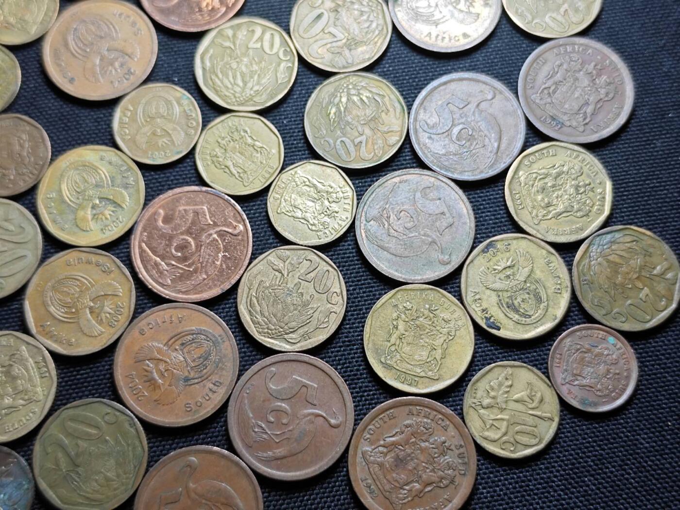 KK钱币收藏小铺   套币专场 2月预留时间 周末发货  南非大小面值一组49枚