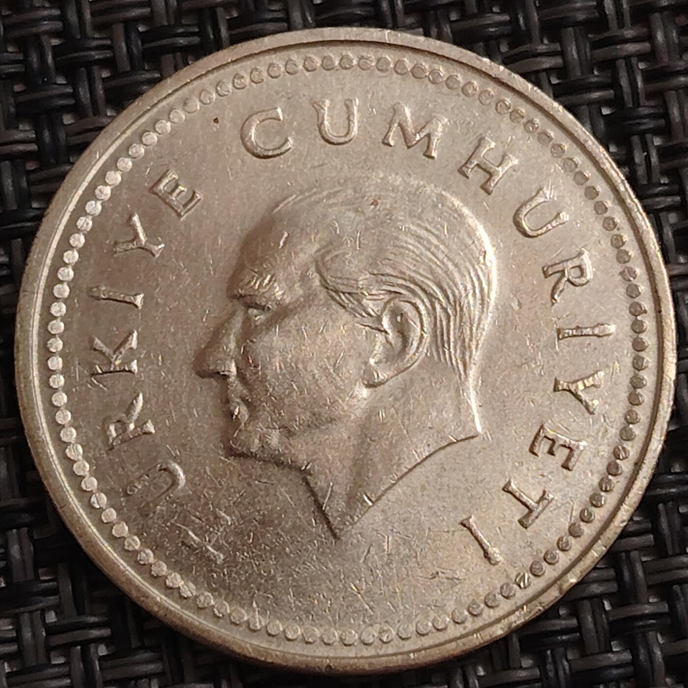 布加迪🐬～世界钱币(上海)🌾第 283 期 /  各国套币和散币 土耳其🇹🇷 1994年 5000里拉