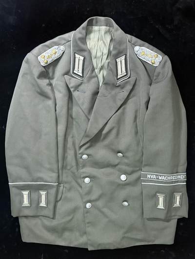 戎马世界章牌大赏，第112期 - 东德军服