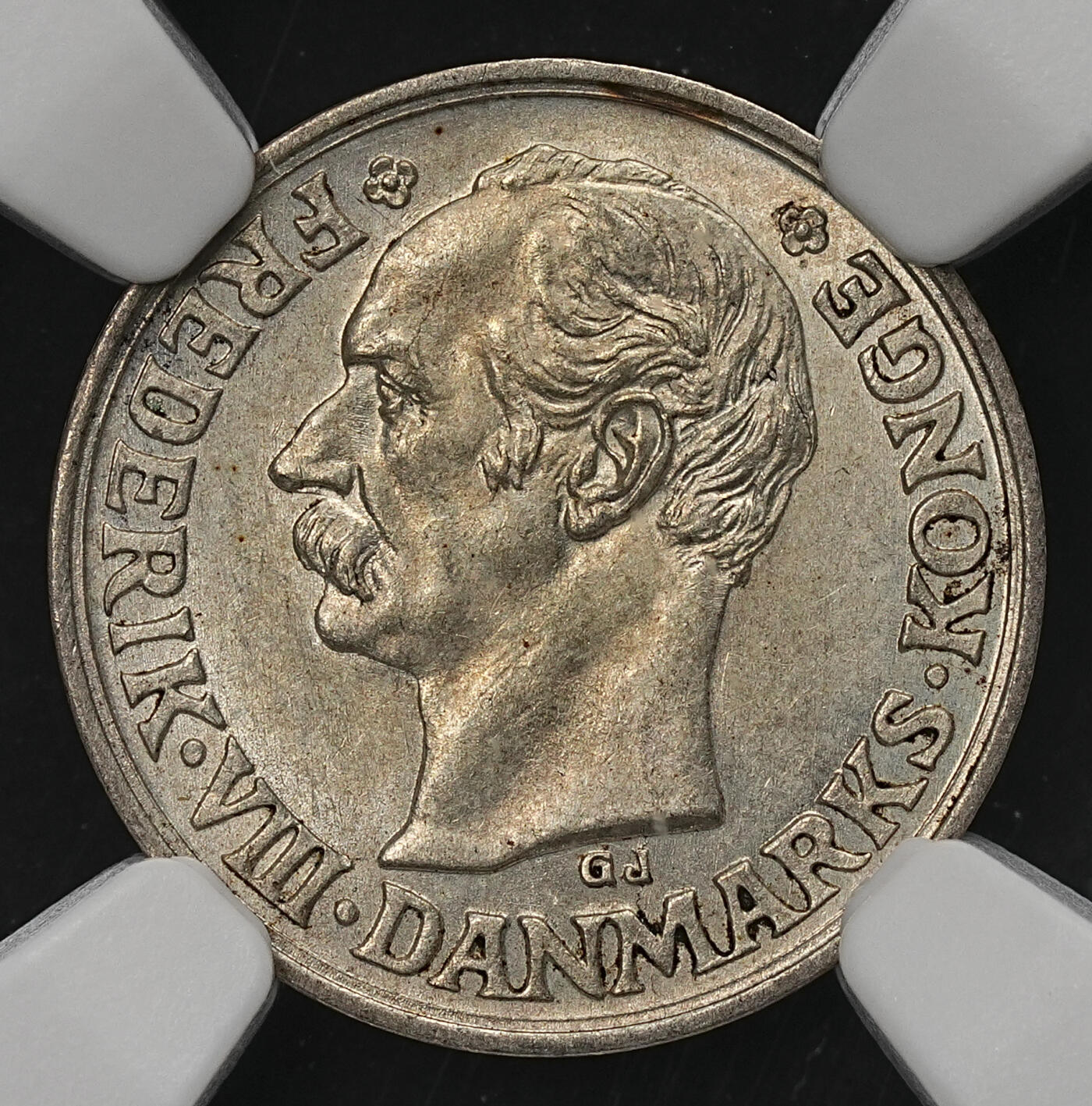 修遠堂世界钱币第109期 NGC MS64 1907年丹麦10欧尔银币