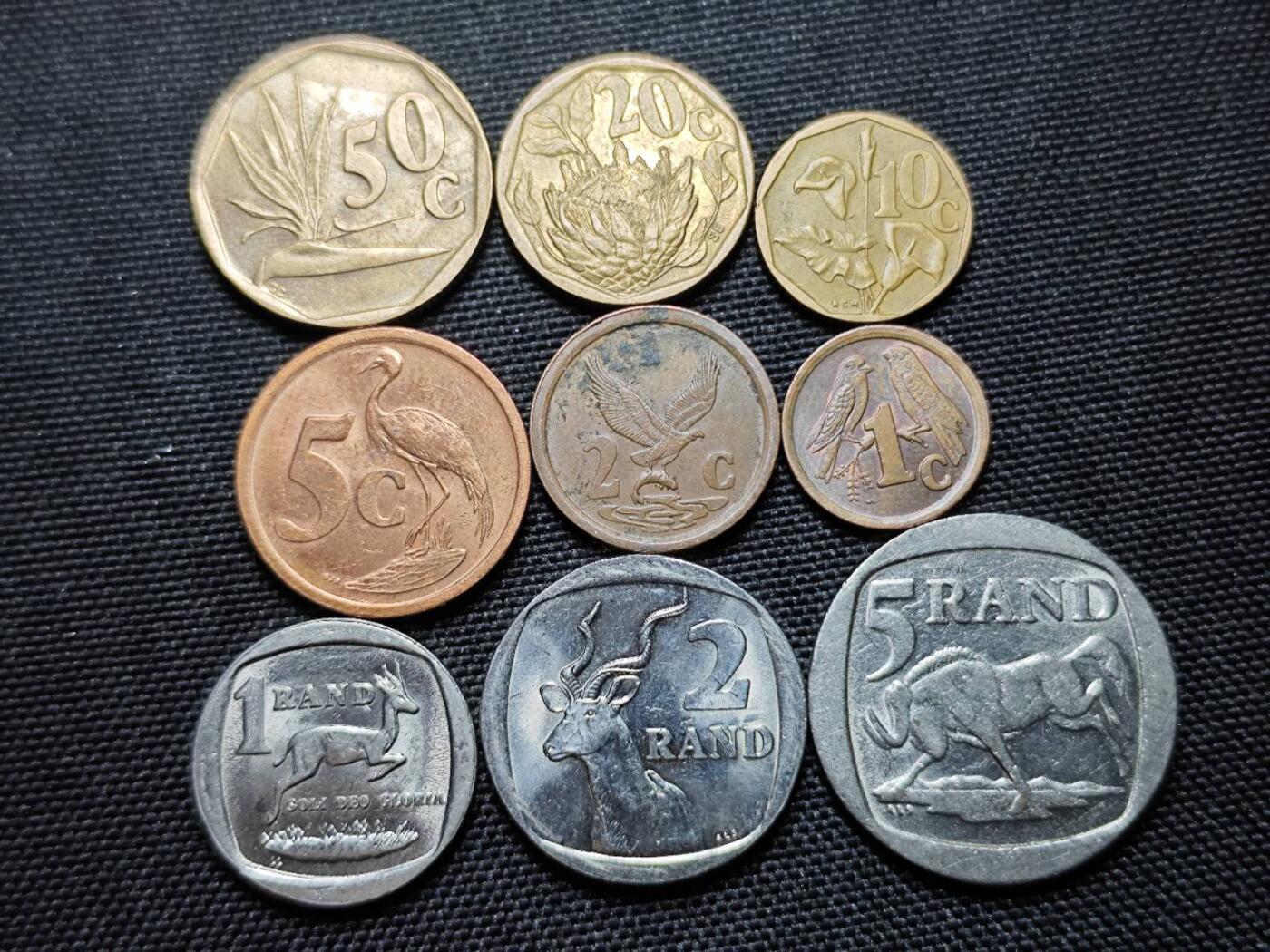 KK钱币收藏小铺   套币专场 2月预留时间 周末发货  南非大小面值一套