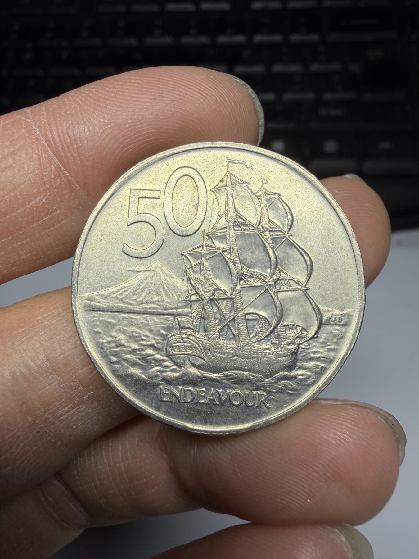 2026年集古藏今外币拍卖第三期-第8场—（总第318拍），可以寄存60天，满160元包邮。 1977年新西兰50分