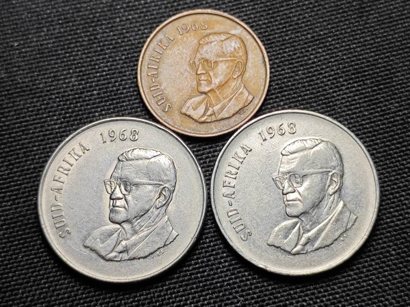 KK钱币收藏小铺   套币专场 2月预留时间 周末发货  1968南非清年3枚