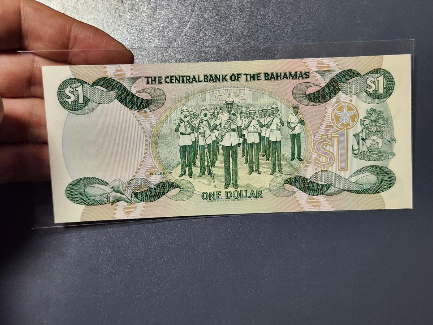 3月25号晚上8点 外国纸币自动截拍第45场 巴哈马1元纸币 1974年 首版 全新UNC 伊丽莎白女王 美洲钱币