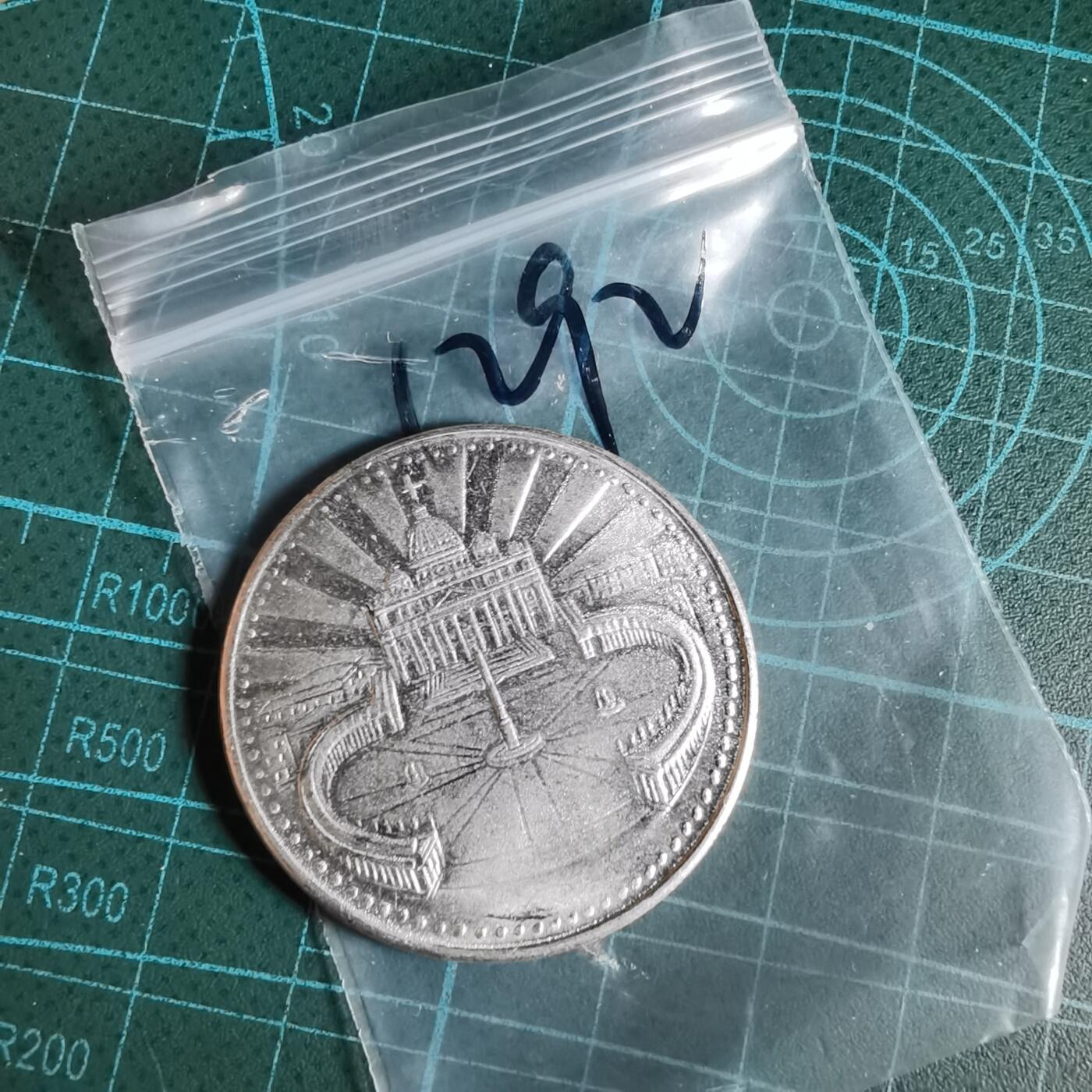 沼泽如烟--第1033场 梵蒂冈纪念章