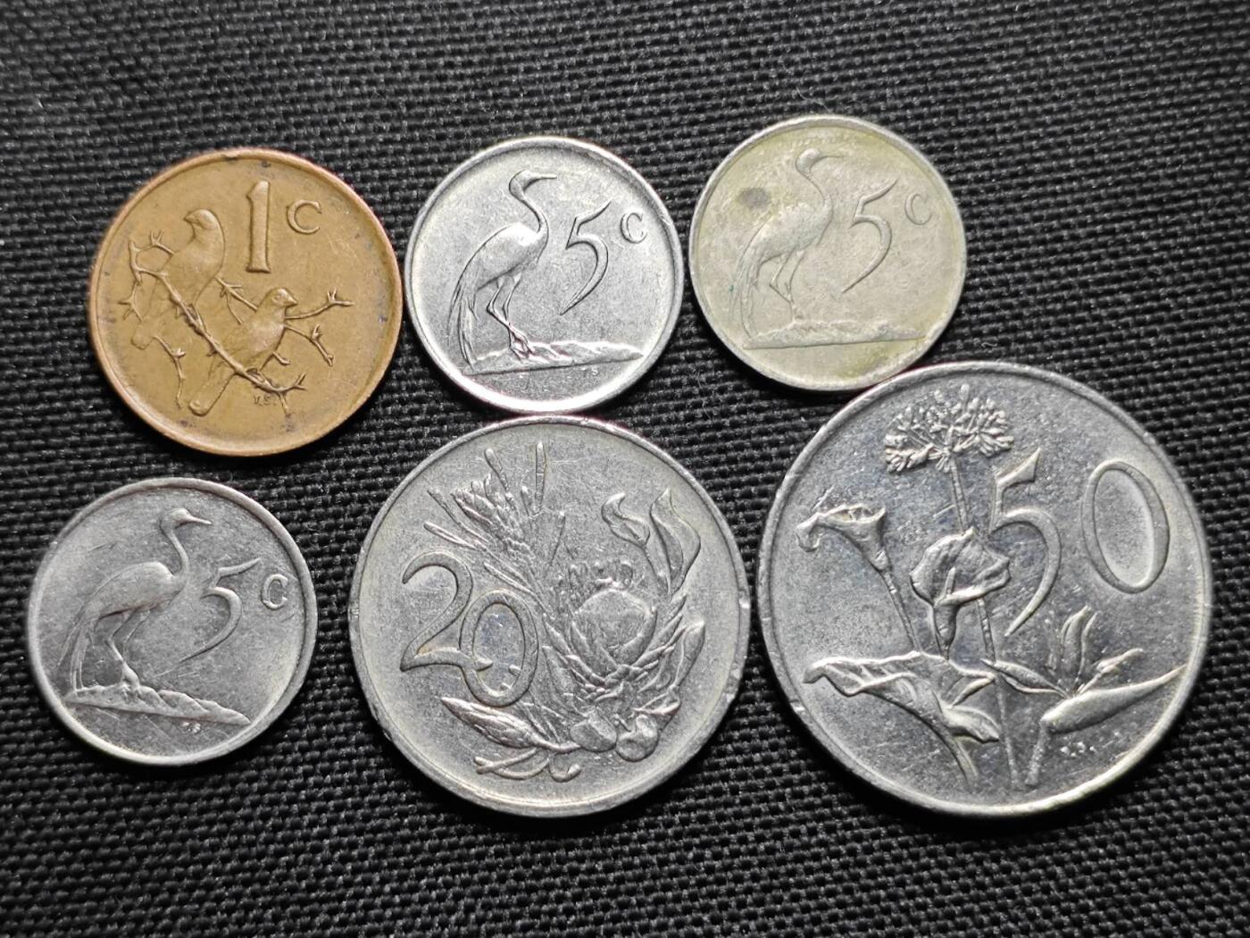 KK钱币收藏小铺   套币专场 2月预留时间 周末发货  1984南非6枚清年套