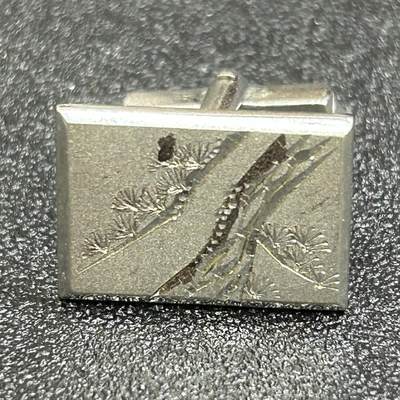 西秦中古拍卖第八十一期  - 海外回流纯银袖扣 有银标 重5.6克