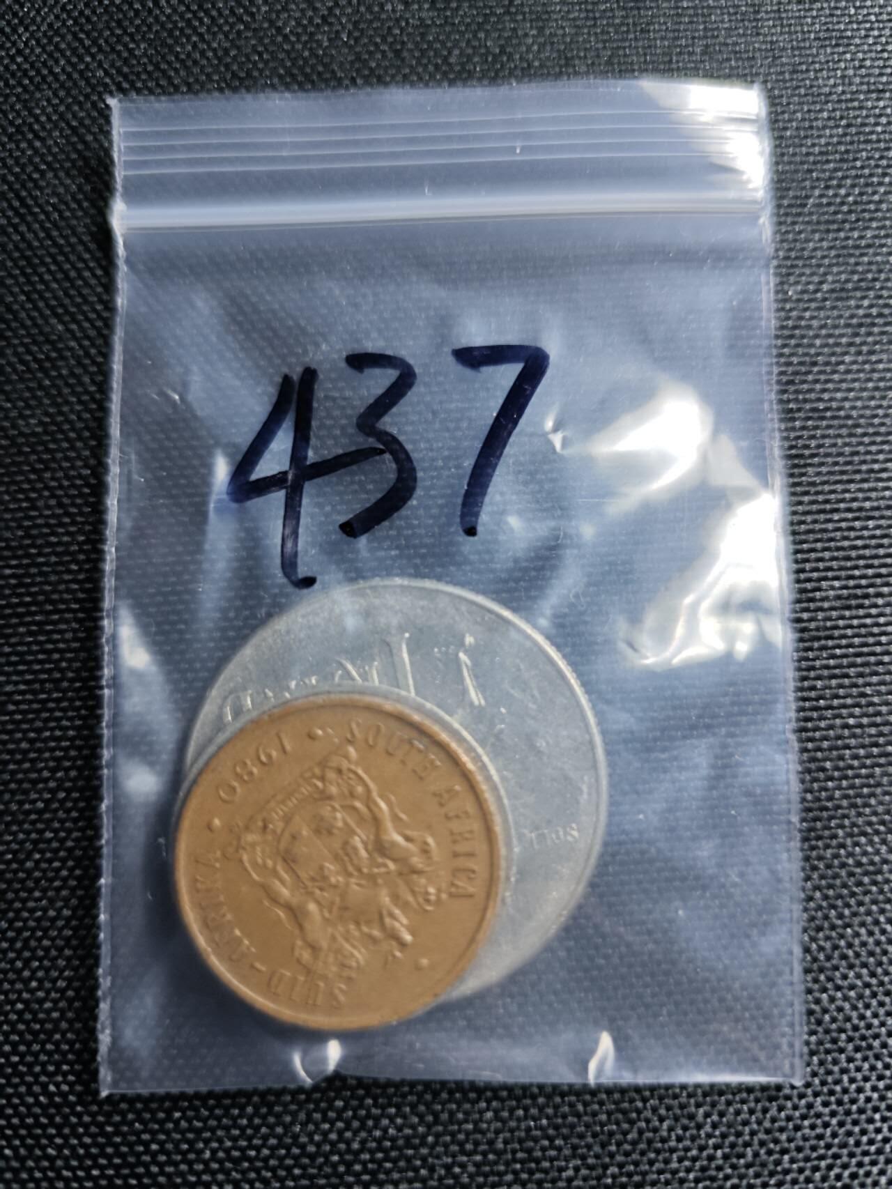 KK钱币收藏小铺   套币专场 2月预留时间 周末发货  1980南非清年3枚