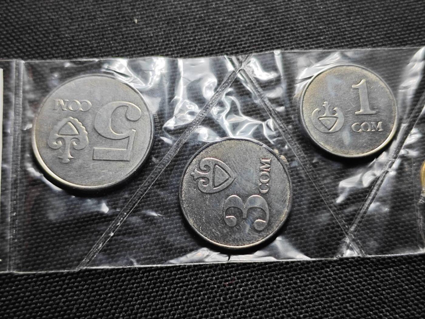 KK钱币收藏小铺   套币专场 2月预留时间 周末发货  吉尔吉斯斯坦大小面值一组