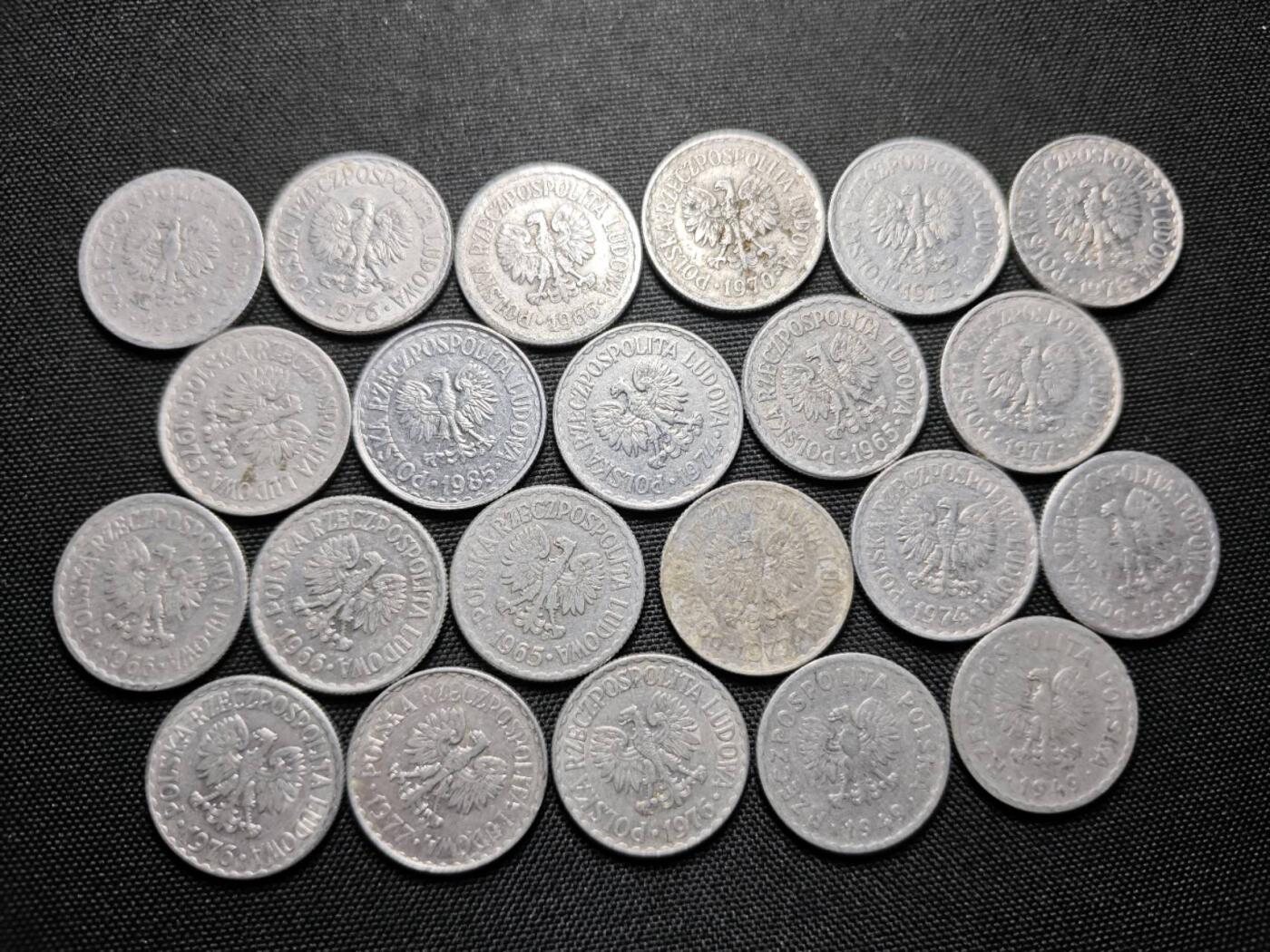 KK钱币收藏小铺   套币专场 2月预留时间 周末发货  波兰1兹罗提一组22枚