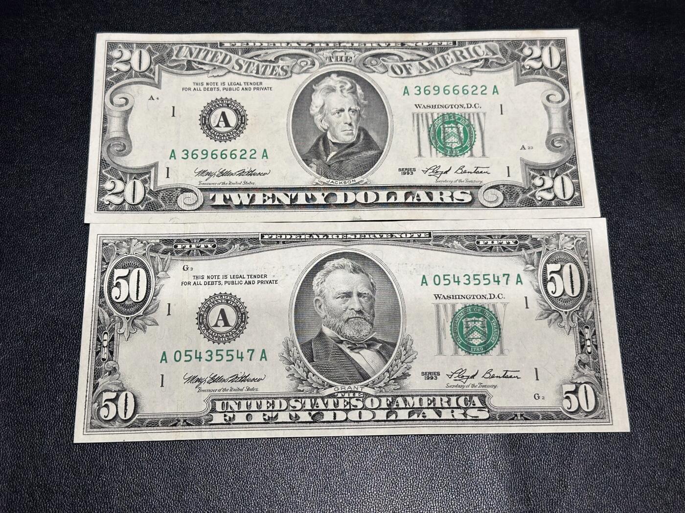 《外钞收藏家》第六百二十期（畅拍场）（长期征集拍品、欢迎藏友们联系合作） 1993年美国小头版20和50美元 2张一起 非全新 AA冠