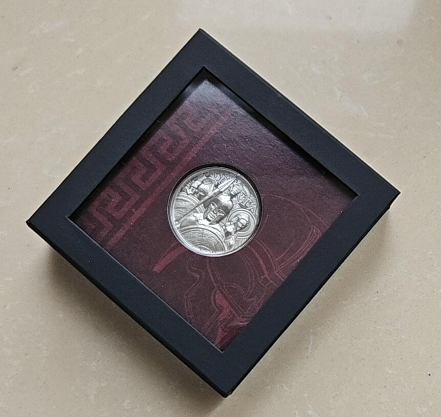 【币将精彩】世界钱币拍卖（2026-4-8） 库克2022年斯巴达勇士双面高浮雕银币  999银1盎司，直径38.61毫米，发行1500枚，带证书包装。