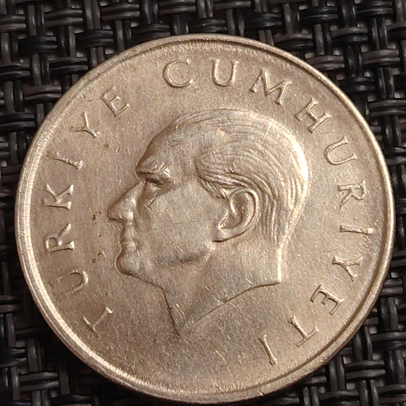 布加迪🐬～世界钱币(上海)🌾第 283 期 /  各国套币和散币 土耳其🇹🇷 1996年 25000里拉