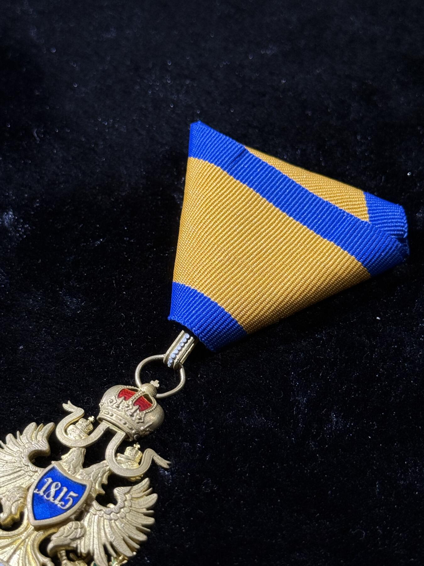 戎马世界章牌大赏，第112期 铁皇冠勋章，铜制复刻