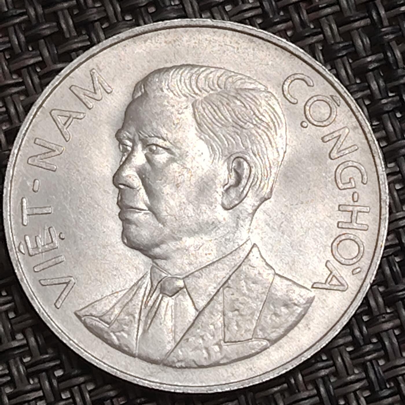 布加迪🐬～世界钱币(上海)🌾第 283 期 /  各国套币和散币