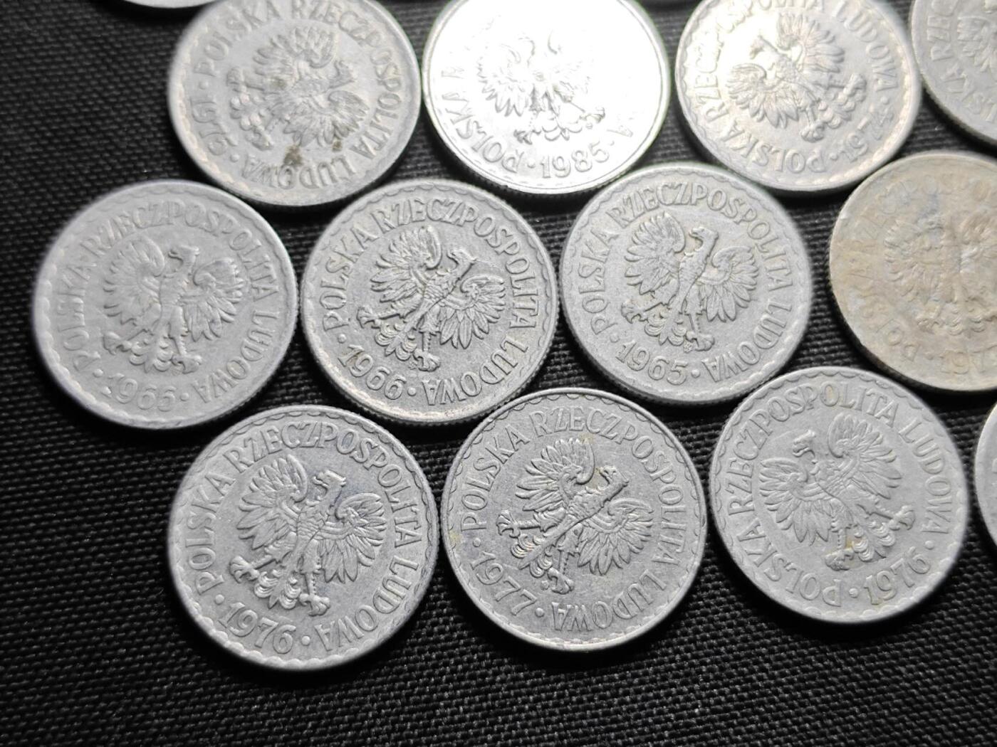 KK钱币收藏小铺   套币专场 2月预留时间 周末发货  波兰1兹罗提一组22枚