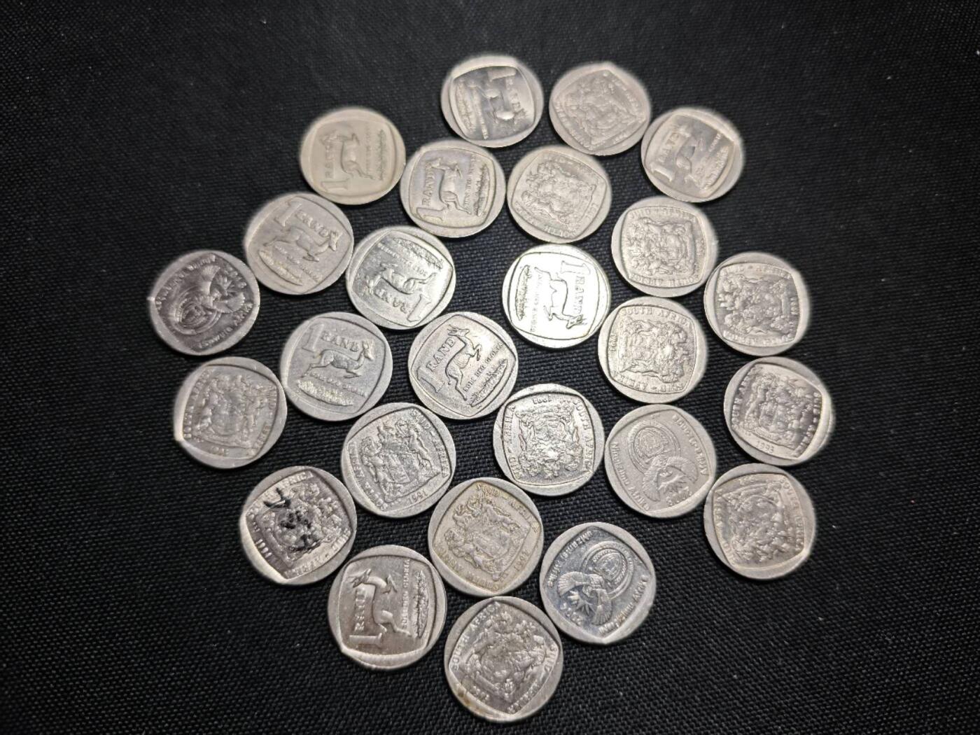 KK钱币收藏小铺   套币专场 2月预留时间 周末发货  南非1兰特26枚一组